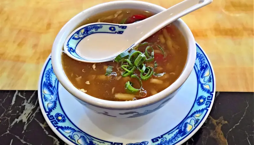 Recette authentique de soupe chinoise : saveurs et variations à explorer