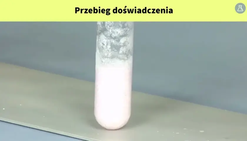 Jak powstaje mydło chemia - zrozumienie reakcji zmydlania i składników