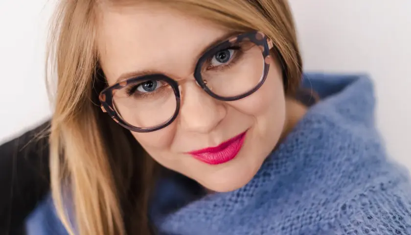Modne okulary damskie 2023: trendy, które musisz znać, by wyglądać stylowo