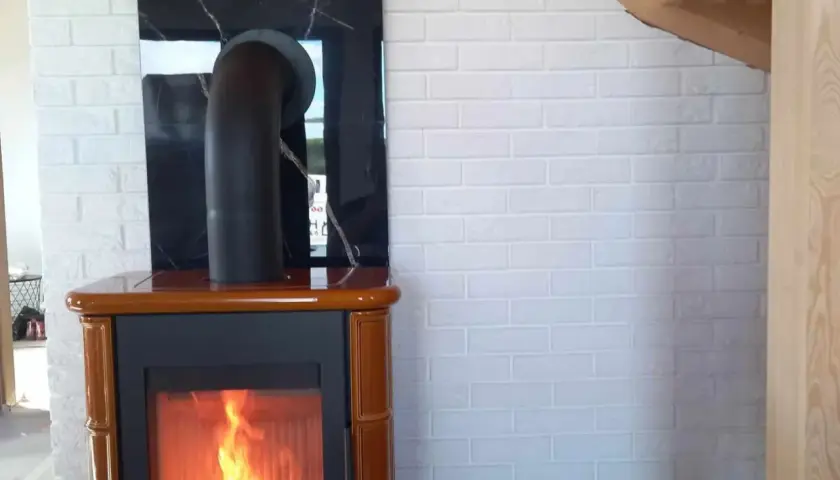 Ile miejsca na kominek potrzebujesz, aby uniknąć niebezpieczeństw?