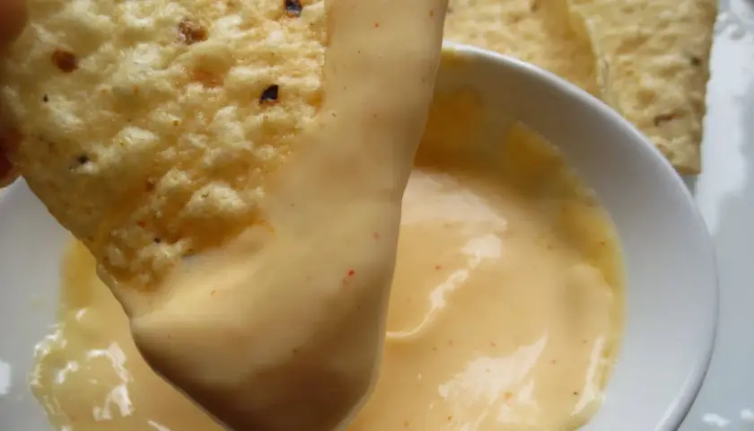 Salsa queso nachos Thermomix: receta fácil y deliciosa para disfrutar