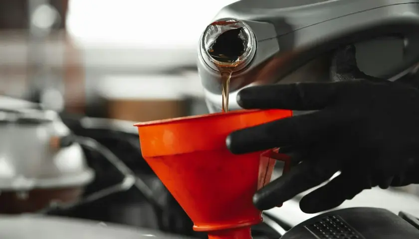 Jaki olej do Citroena C4 1.4 benzyna, aby uniknąć kosztownych napraw?