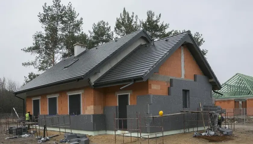 Jaki styropian grafitowy na elewacje - wybierz najlepszy dla swojego domu