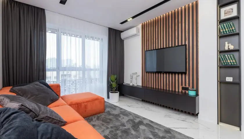 Ściana w pasy: Odważny design czy klasyczny błąd?