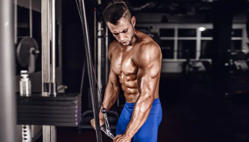Ile razy w tygodniu ćwiczyć triceps, aby uniknąć kontuzji i przetrenowania?