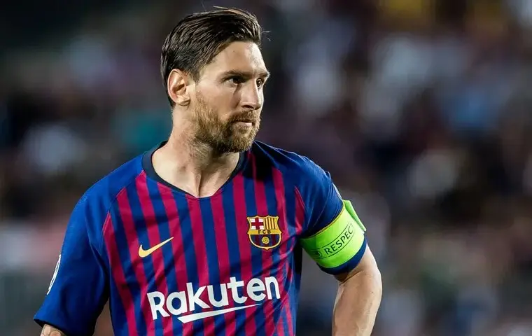 Ile lat ma Messi? Zaskakujące fakty o jego wieku i karierze