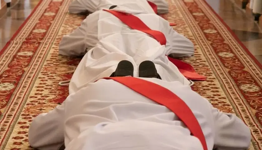 Czy ksiądz to zawód? Poznaj fakty i rozwiej wątpliwości na ten temat