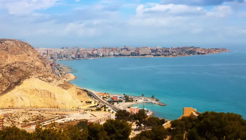 Czy w Alicante jest bezpiecznie? Najważniejsze fakty dla turystów 2025