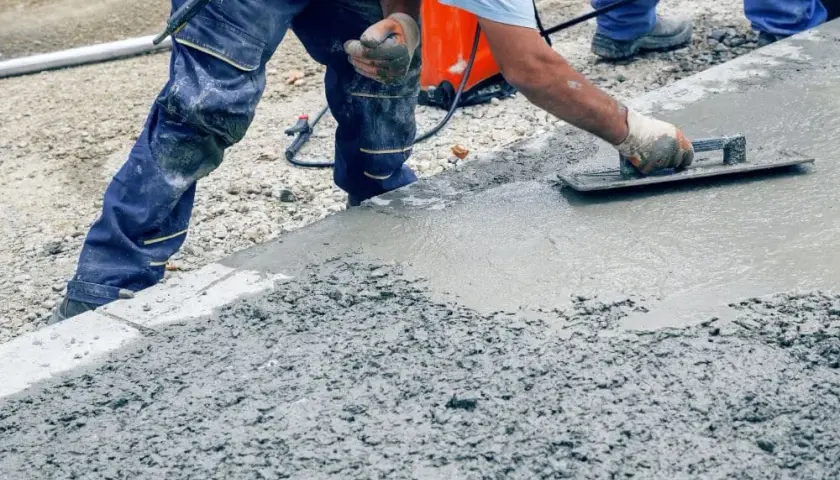 Jaką grubość wylewki na styropianie wybrać, aby uniknąć błędów?