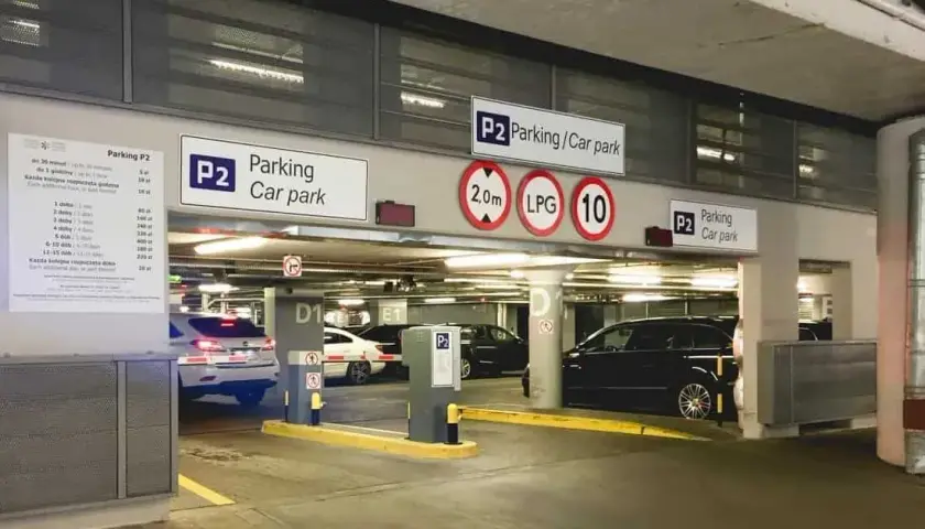 Jak dojechać na parking P2 lotnisko Chopina bez zbędnych problemów
