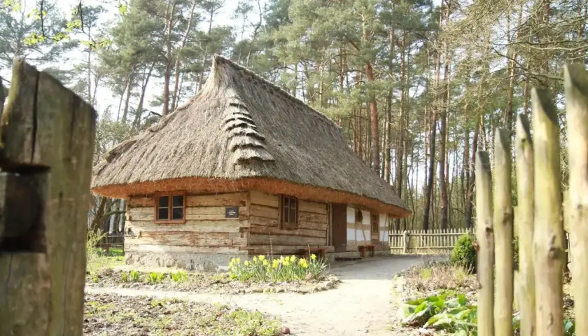 Ochla skansen godziny otwarcia – nie przegap najlepszych godzin wizyty