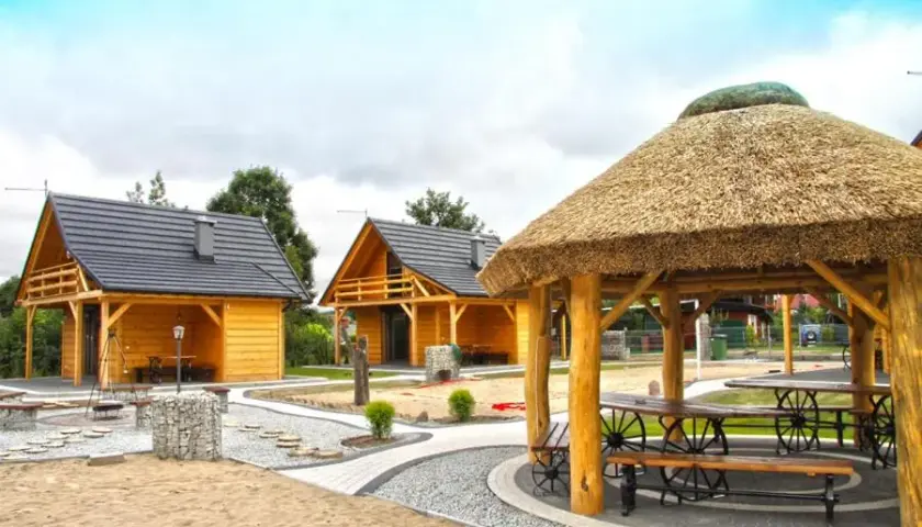 Bacówki nad jeziorem Goszcza – idealne miejsce na rodzinny wypoczynek
