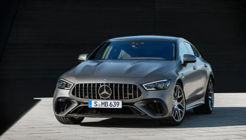 Mercedes AMG GT63 S cena – dlaczego warto zainwestować w ten model?