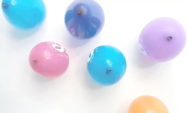 Jak zawiesić balony bez helu - proste metody na udaną dekorację