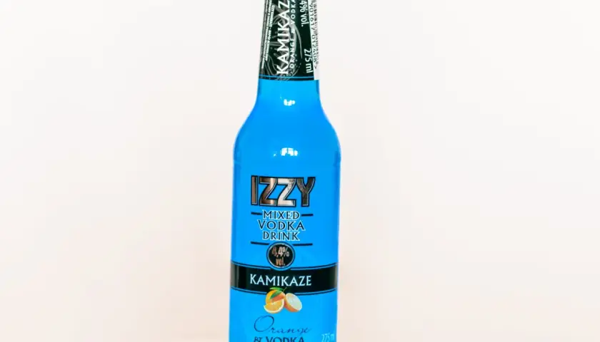 Drinki Izzy w Biedronce - smaki, skład i opinie klientów