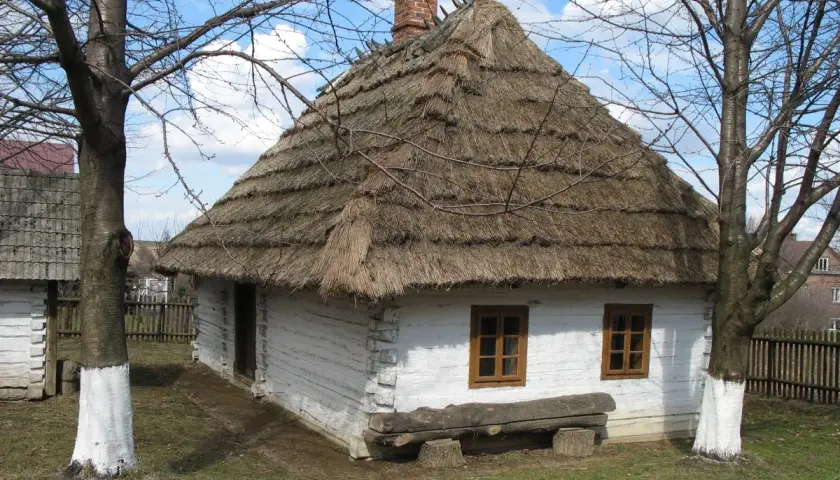 Skansen w Markowej: Odkryj fascynującą historię i tradycje wsi