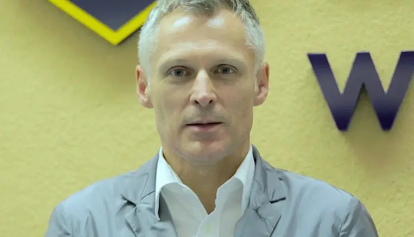 Ile lat ma Robert Kozyra? Zaskakujące fakty o jego wieku i karierze
