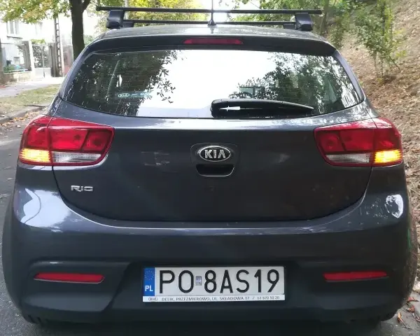 Światła awaryjne na egzaminie: Co musisz wiedzieć i umieć