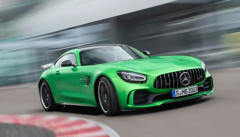 Mercedes-AMG GT - ikona luksusu i osiągów w świecie motoryzacji