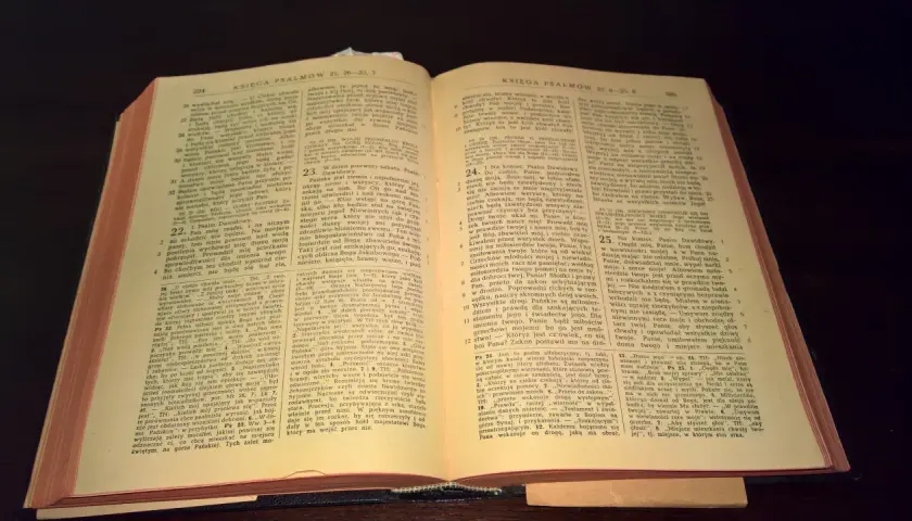 Czy Stary Testament obowiązuje katolików? Co warto wiedzieć o jego znaczeniu