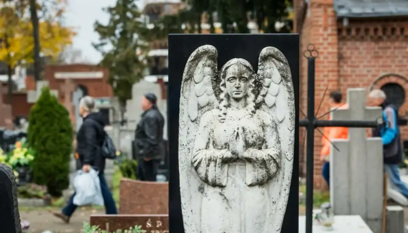 Czy msza 1 listopada jest obowiązkowa? Oto, co musisz wiedzieć