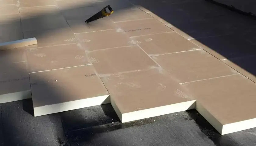Isolation terrasse toiture : évitez les déperditions thermiques et améliorez votre confort