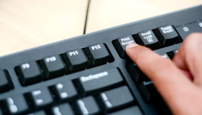 Jak zrobić zdjęcie ekranu komputera: proste metody dla Windows i macOS