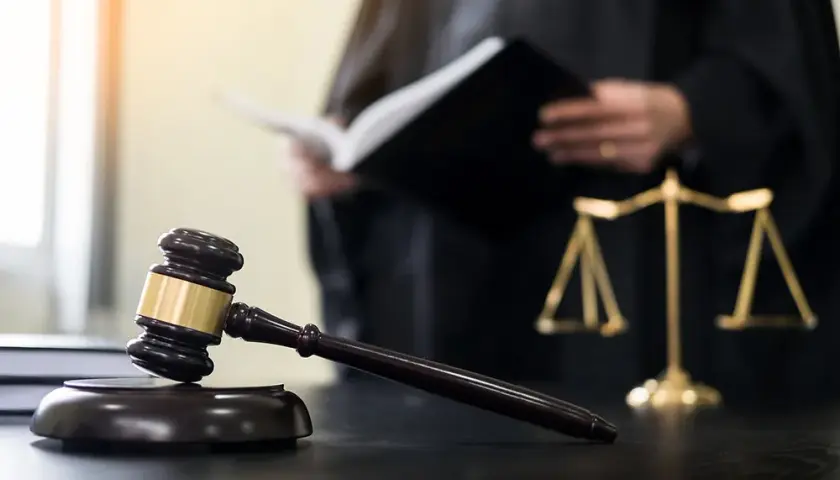 Kiedy sąd wydaje nakaz zapłaty? Sprawdź ważne informacje i procedury