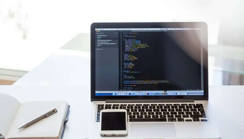 Fullstack w 3 tygodnie: rzeczywistość czy fikcja dla TikToka?