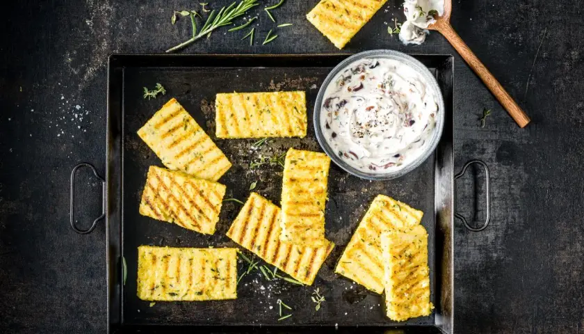 Recette de polenta grillée : des astuces pour un accompagnement parfait