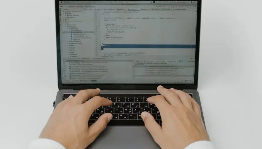 Najlepsze edytory kodu dla programistów - ranking 2023