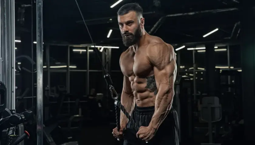 Ile ćwiczeń na triceps? Odkryj skuteczne metody treningowe