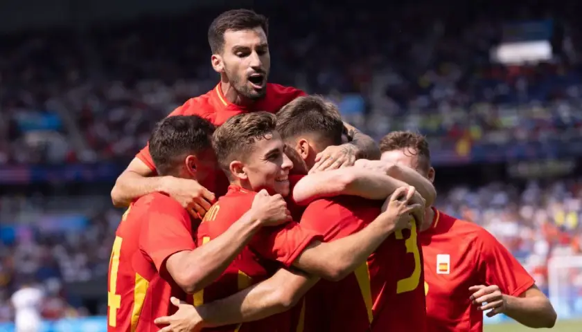 Kto gra w piłkę nożną na olimpiadzie? Zaskakujące drużyny i zawodnicy