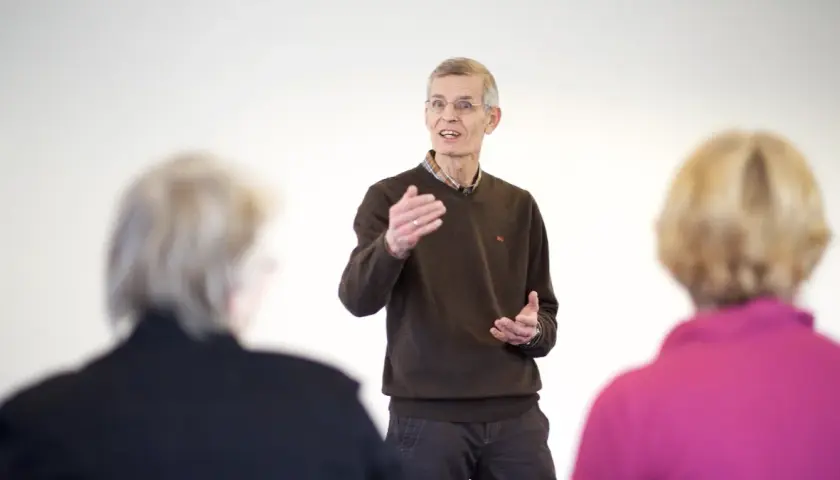 Coaching kontra terapia: co jest dla Ciebie odpowiednie?