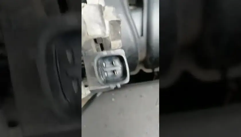 Jak wyjąć alternator w Avensis T25 – prosty poradnik krok po kroku bez błędów