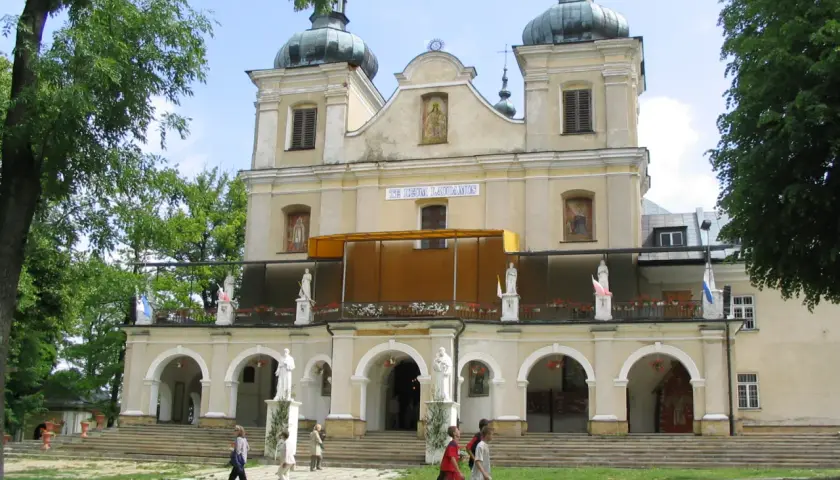 Kalwaria Pacławska sanktuarium: historia, architektura i pielgrzymki.