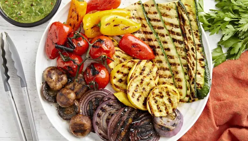 Jak grillować warzywa na grillu, aby uzyskać idealny smak i teksturę