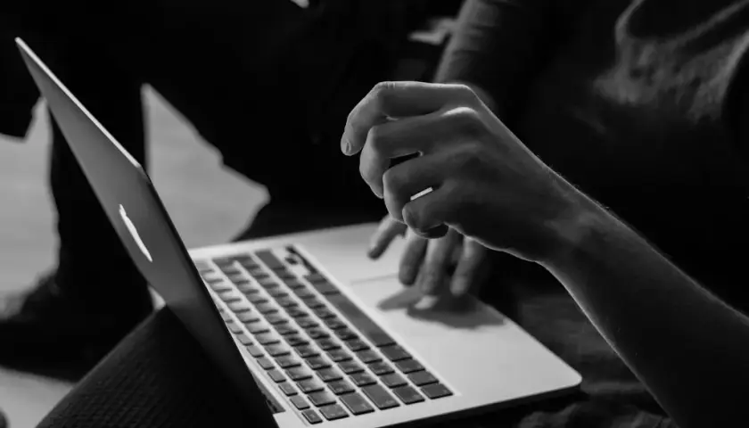 Tworzenie stron www: Jak zbudować skuteczną witrynę od podstaw