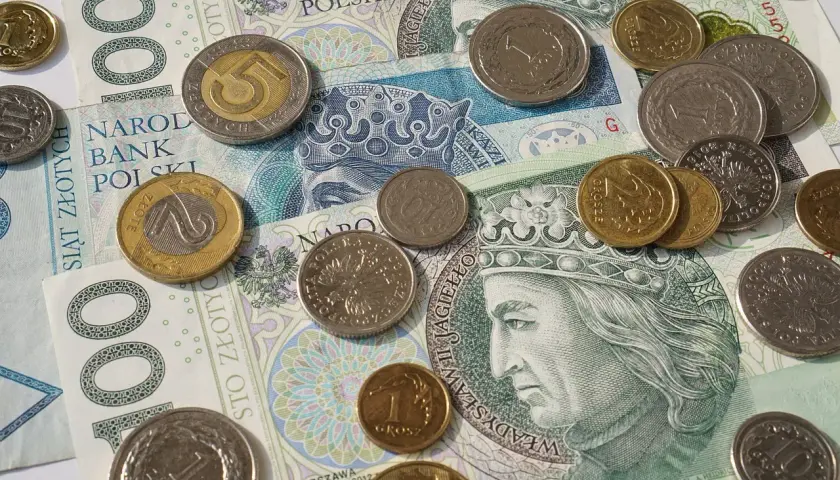 Jak wybrać bezpieczną platformę do gier online: wskazówki dla polskich użytkowników w 2025