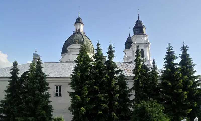 Sanktuarium Chełm: Historia, architektura i duchowe wydarzenia