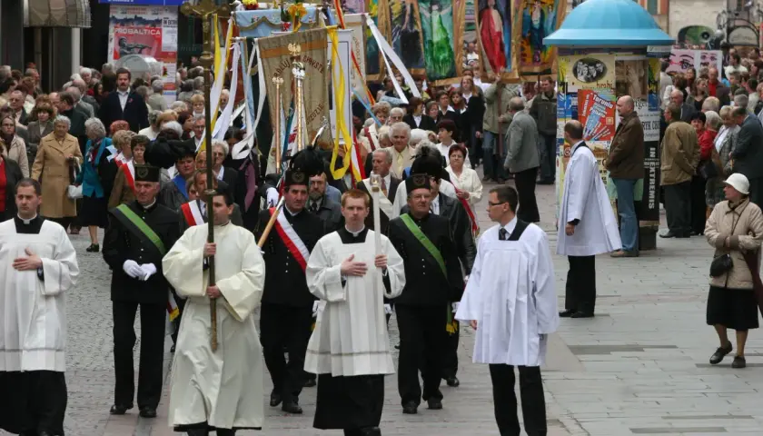 Ile trwa msza w Boże Ciało? Zaskakujące fakty o liturgii