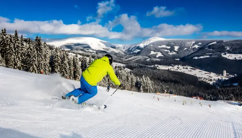 Janskie Łaznie Snowpark - idealne warunki narciarskie dla każdego