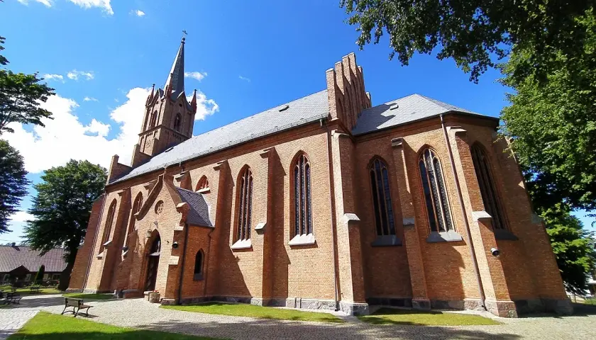 Swarzewo sanktuarium - miejsce cudów i duchowego odnowienia w Kaszubach