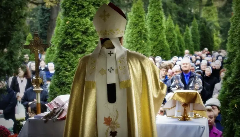 Czy praca 11 listopada to grzech? Co mówi Kościół o tym dniu?