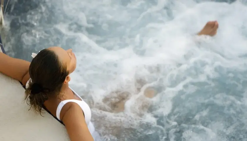 Jak korzystać z jacuzzi w hotelu – uniknij najczęstszych błędów