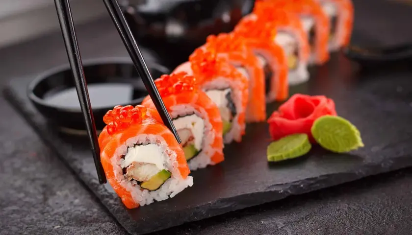 Czy sushi jest dietetyczne? Odkryj prawdę o kaloriach i składnikach