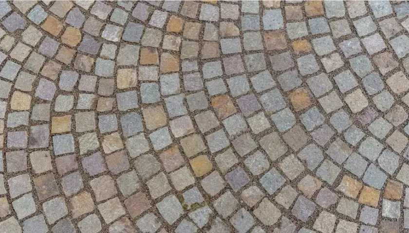 Ile kosztuje ułożenie kostki brukowej na cmentarzu? Zaskakujące ceny!