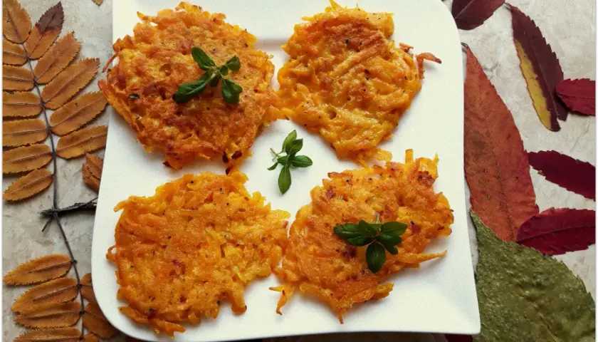 Pyszne placki z dyni. Prosty przepis krok po kroku, który zachwyci każdego