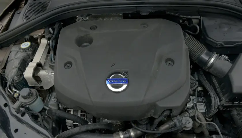 Jaki silnik wybrać do Volvo XC60? Doświadczeni kierowcy radzą i ostrzegają