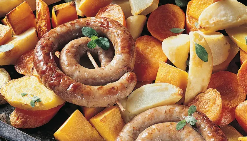 Comment réussir des saucisses grillées au four croustillantes et savoureuses